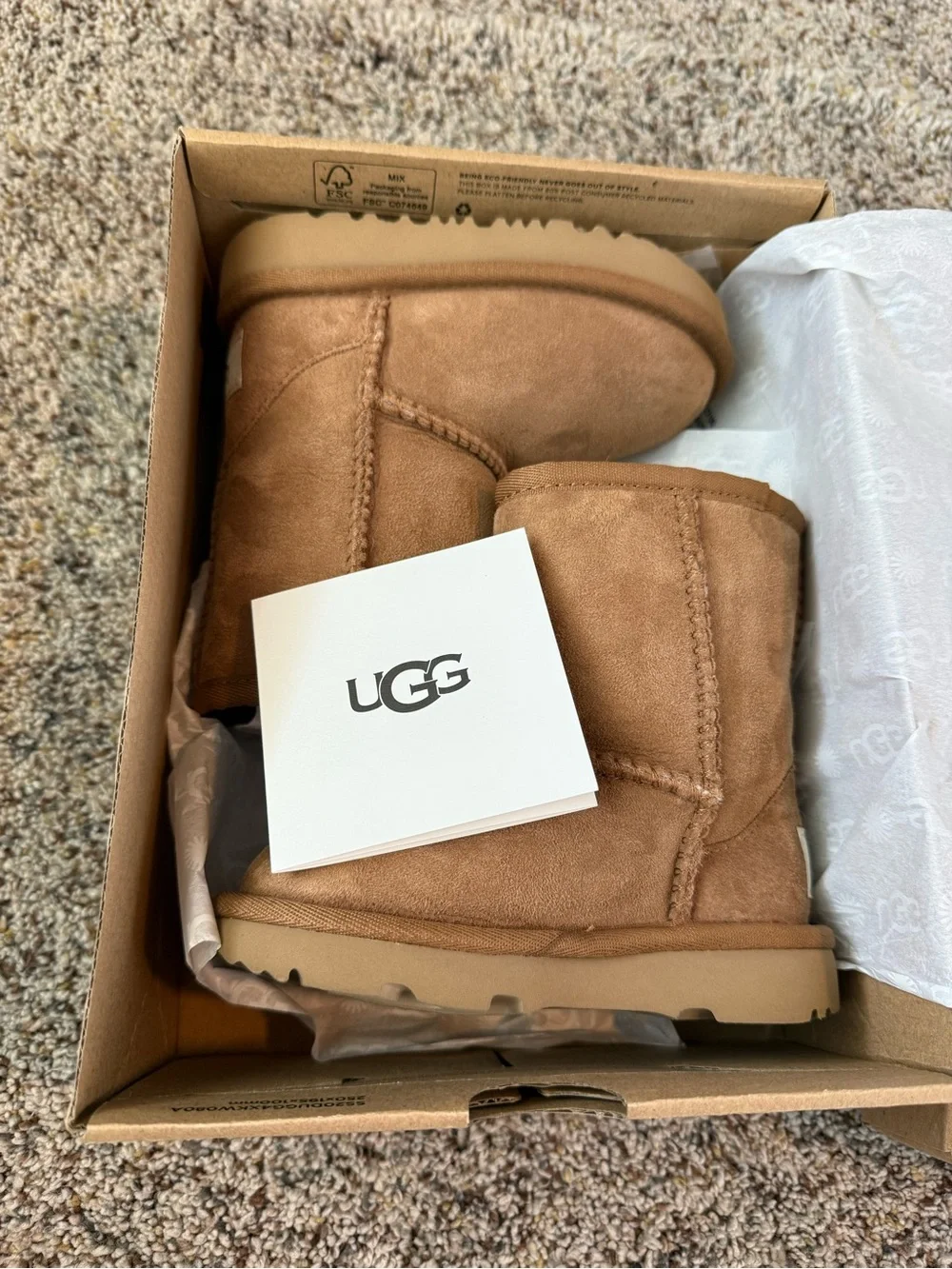 New In Box - Uggs Kids Classic II Chestnut Boots - Size 7 Toddler
